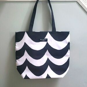 New Marimekko for Clinique Tote Bag Black White Wavy Stripes 13" w x 15" h x 5" 